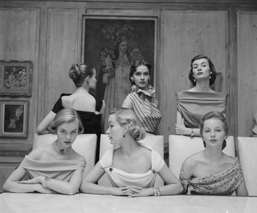 Stunning 1950s Necklines