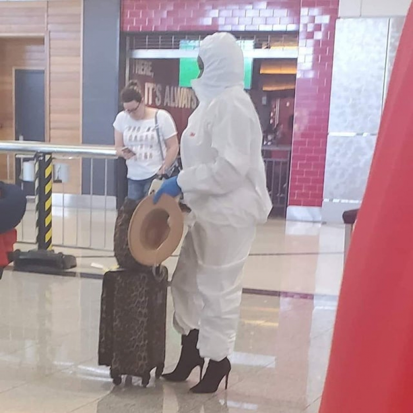 Not getting the Coronavirus... spotted in the Atlanta airport