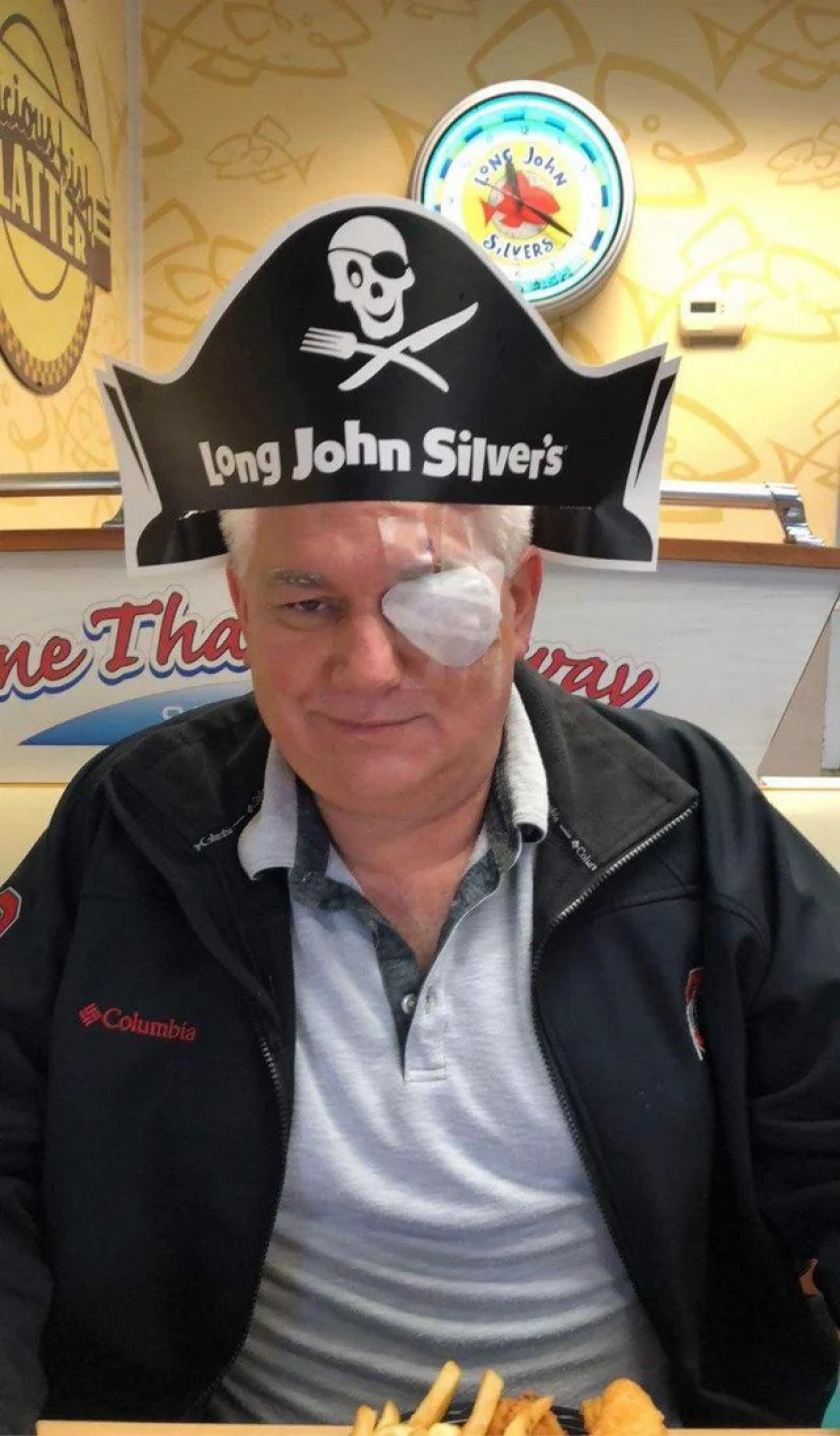 My Dad had eye surgery and my mom asked where he wanted to go for lunch after, so here we are..