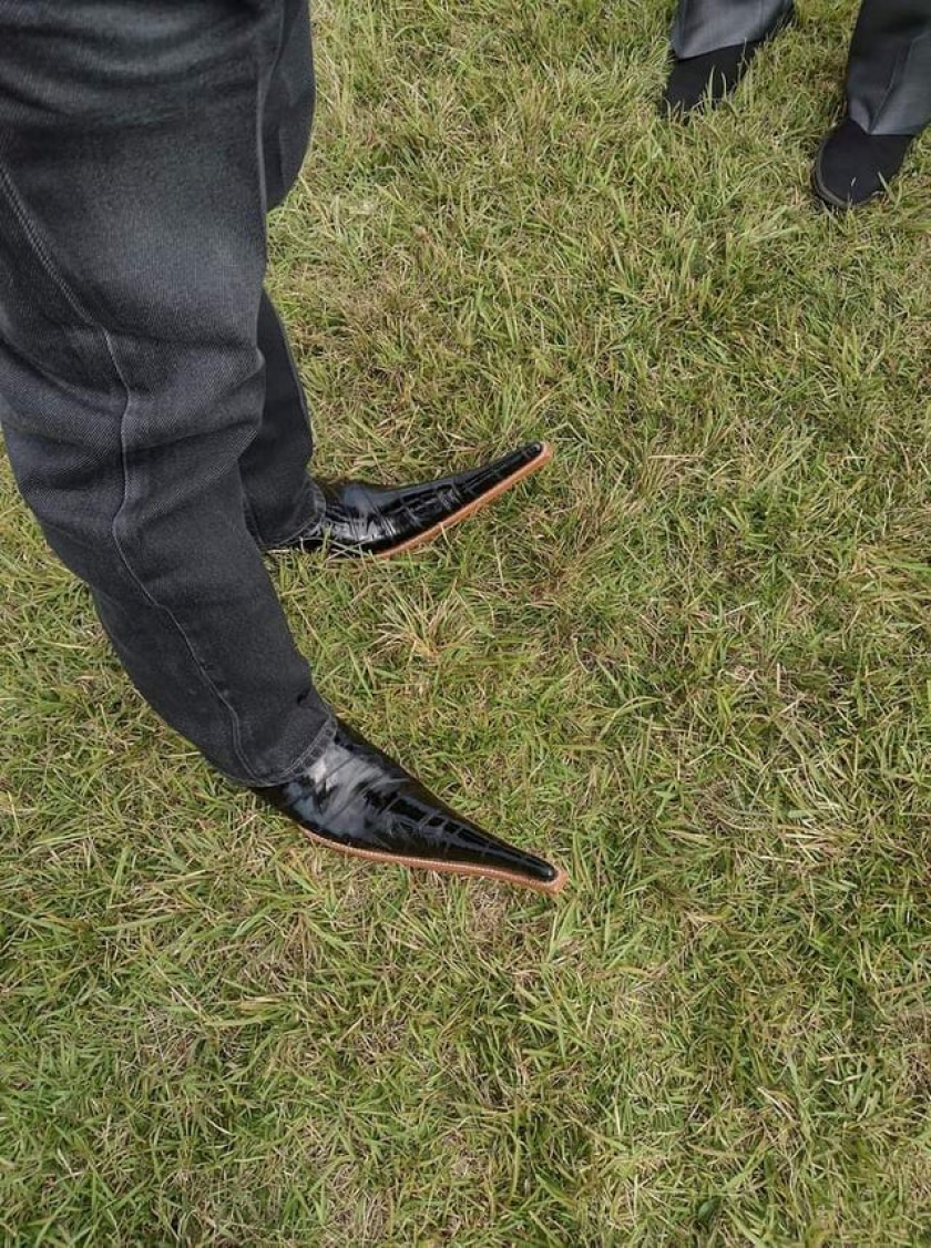Imagine, you are at someone's funeral and suddenly look down and see this