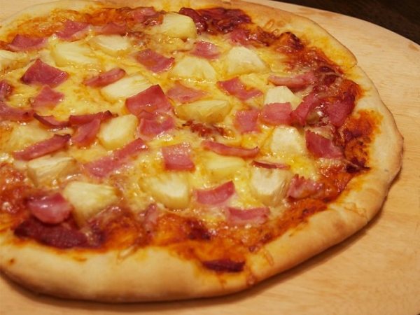 Pick your and your significant other's favorite pizza topping combination!
