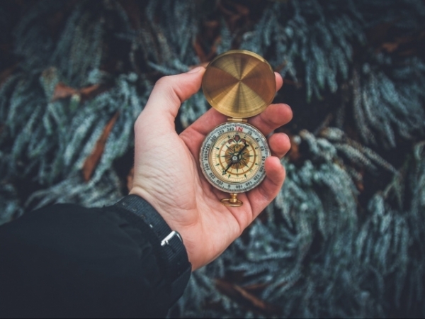 If you had to, could you use a compass to right yourself?