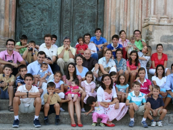 How often do you see your extended family?