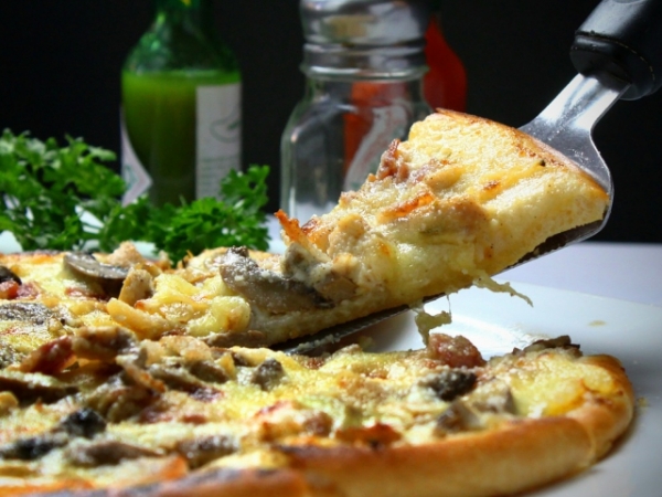 Which of these foods absolutely must be eaten with cutlery?