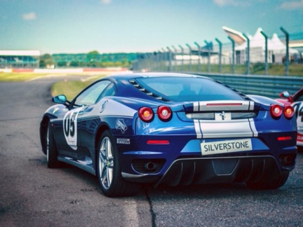 Would you rather cruise with your car or race with it?
