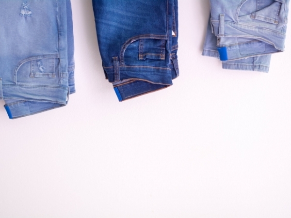 What cut are the jeans you wear?