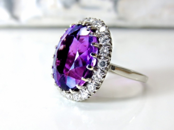 Your partner has bought you an expensive ring for your anniversary, but you hate it. What do you say?