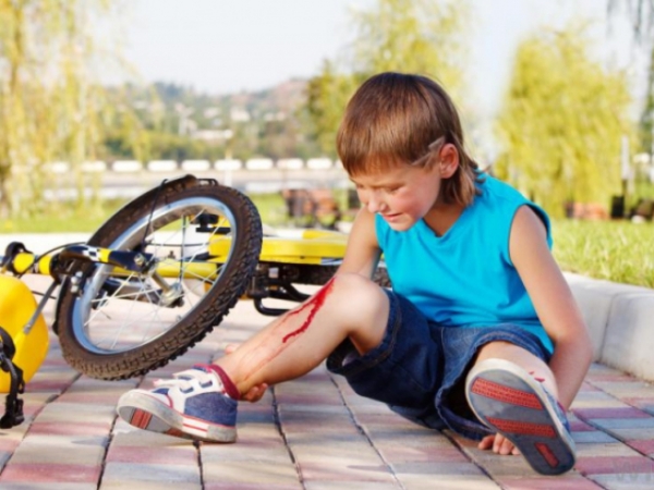 What do you do if your child is seriously hurt?