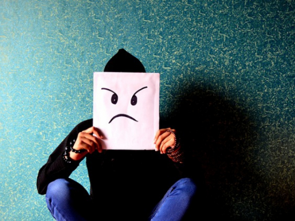 Does your face get red when you are mad?