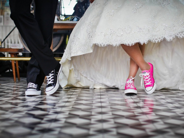 Pick a color of converse.