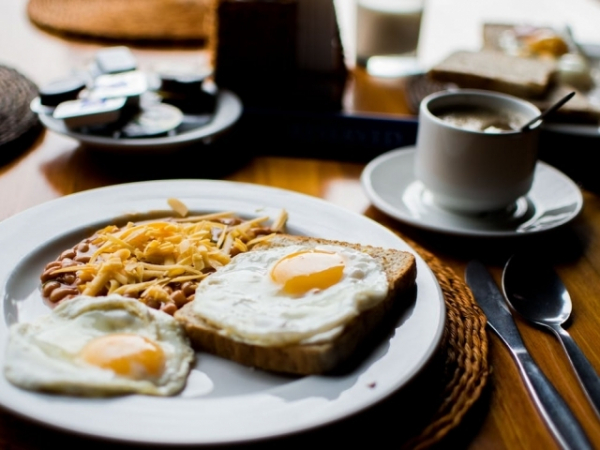 What do you normally eat for breakfast in the morning?