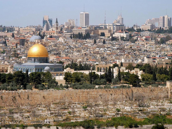 Which historical place would you most like to visit?