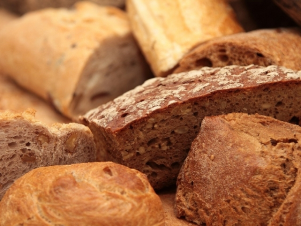 Will you be having some bread with dinner?