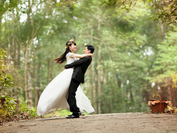 Would you rather marry for love or money?