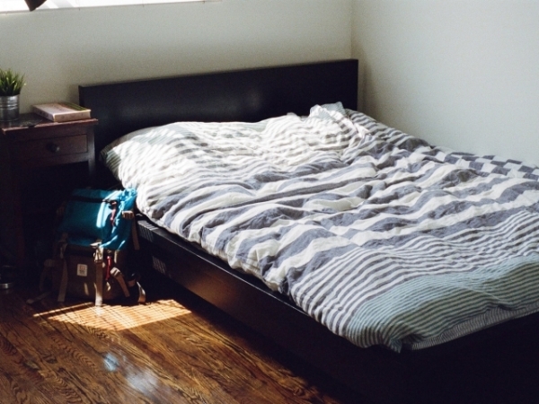 What time do you typically wake up on a weekday?