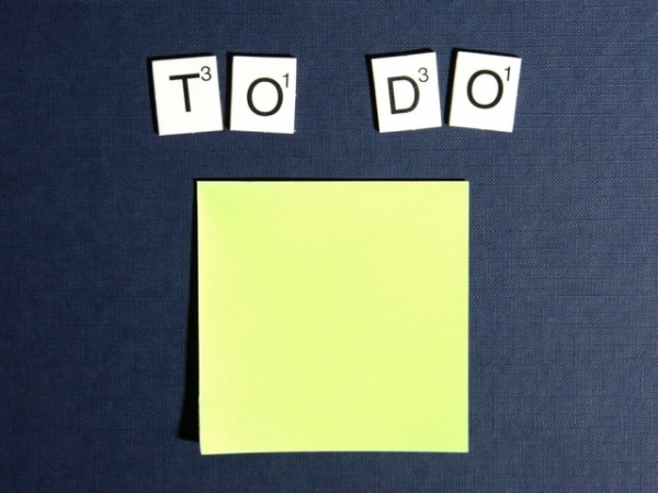 The best way to spend a free 10 minutes is to....