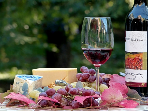 Do you prefer red wine or white wine?