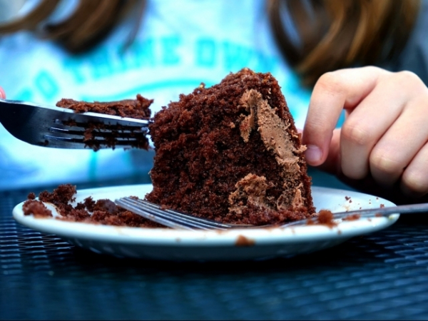 What kind of frosting goes best on a chocolate cake?