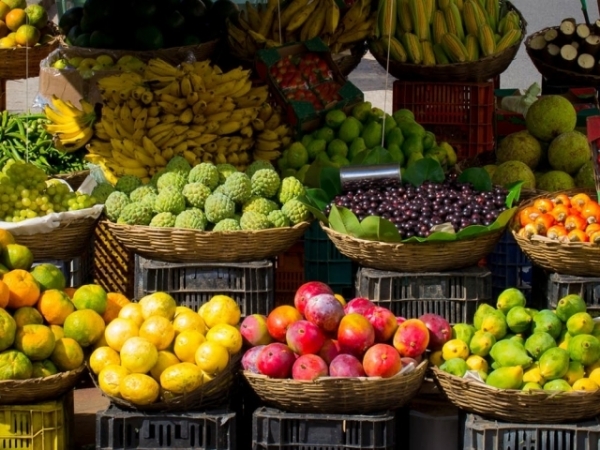Choose a fruit: