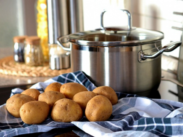 What is the bast way to eat potatoes?