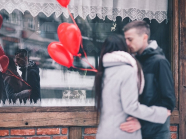 How long do you typically wait before asking a partner to move in with you?