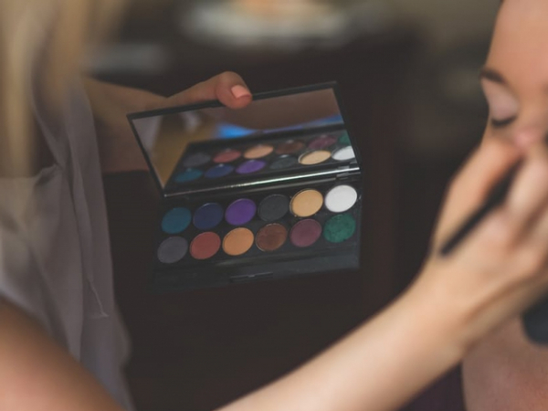 How long does it take you to get ready to go out on a date?