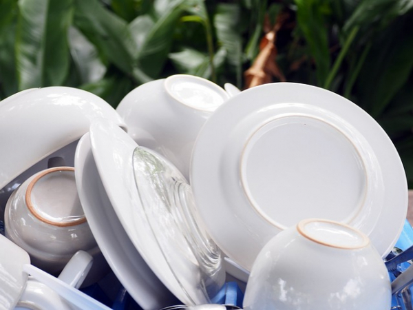 Do you like to wash dishes?