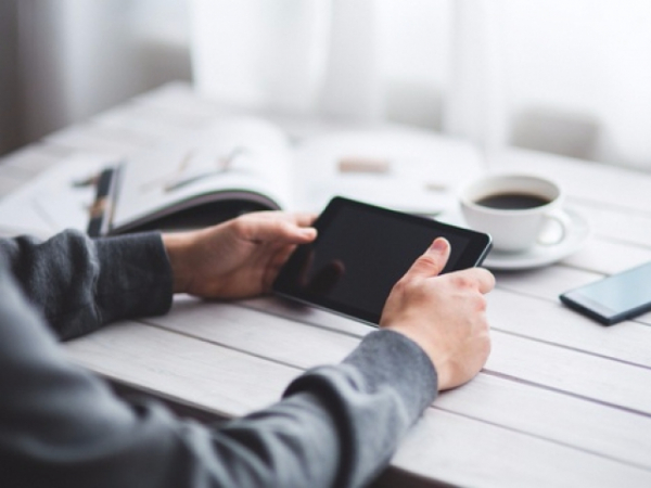 Which of these devices are not interactive?