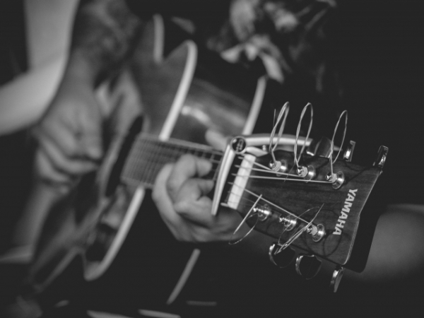 How long should a guitar solo last?