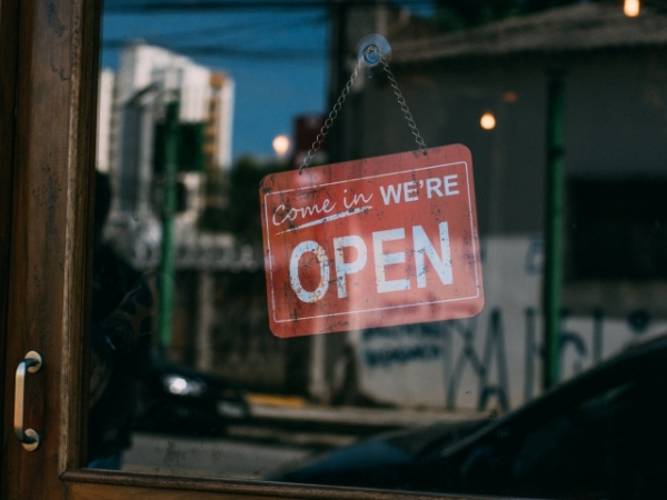 Do you prefer to shop alone or with others?