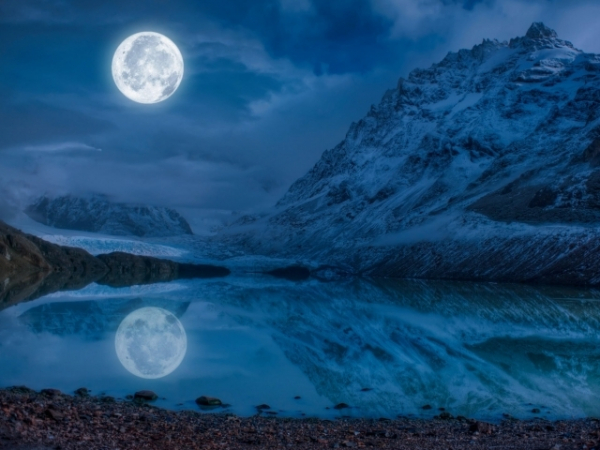 How do you feel when it's a full moon?
