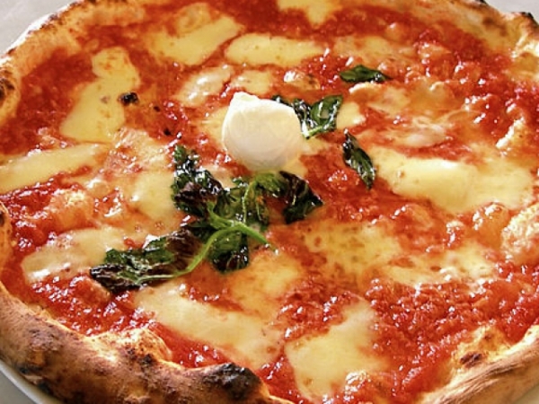 Choose a pizza topping combination!