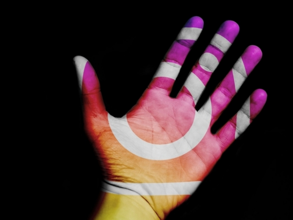Which best describes the shape of your hand?