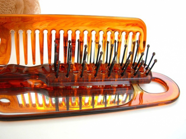 Does he always have a brush and comb with him?