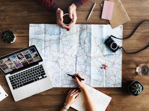 Can you navigate to a destination without GPS?