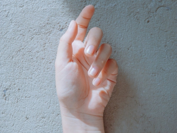 Are you right handed or left handed?