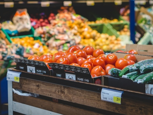 What time of day do you typically head to the store?