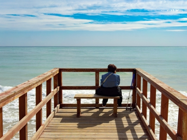 Do you tend to focus more on the past, the present, or the future?