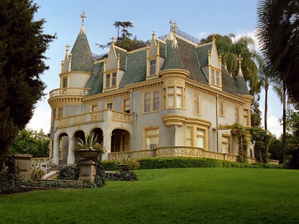 What type of house is your dream house?